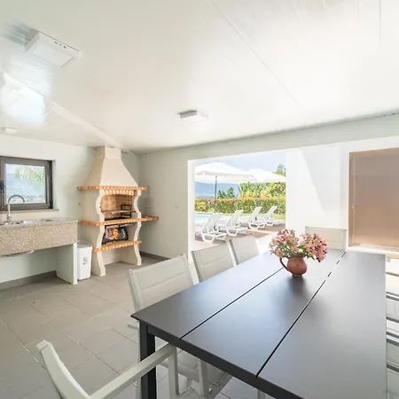 Casa De Eiro By House And People Дом отдыха *