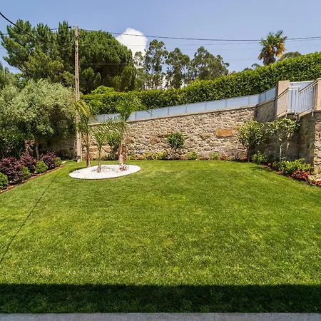 Casa De Eiro By House And People Дом отдыха Барселуш